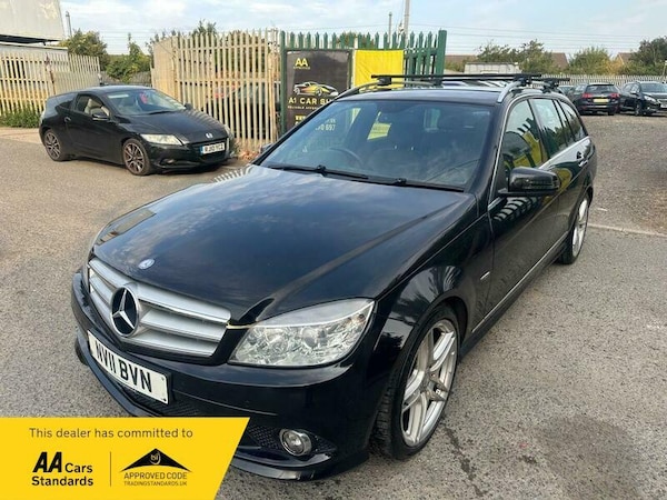 Used Mercedes-Benz C-Class 2011 for sale - 75635569: Photo 4