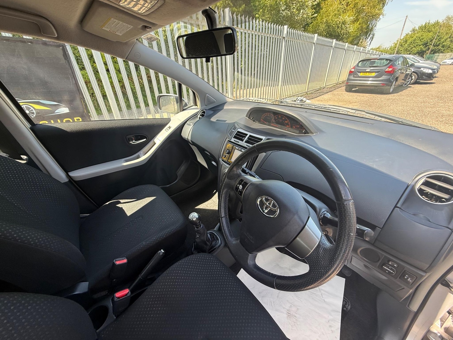 Used Toyota Yaris 2011 for sale - 76457654: Photo 11