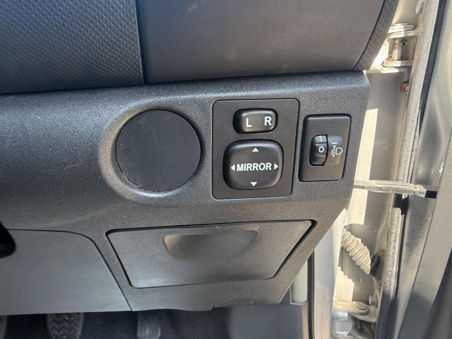 Used Toyota Yaris 2011 for sale - 76457654: Photo 13