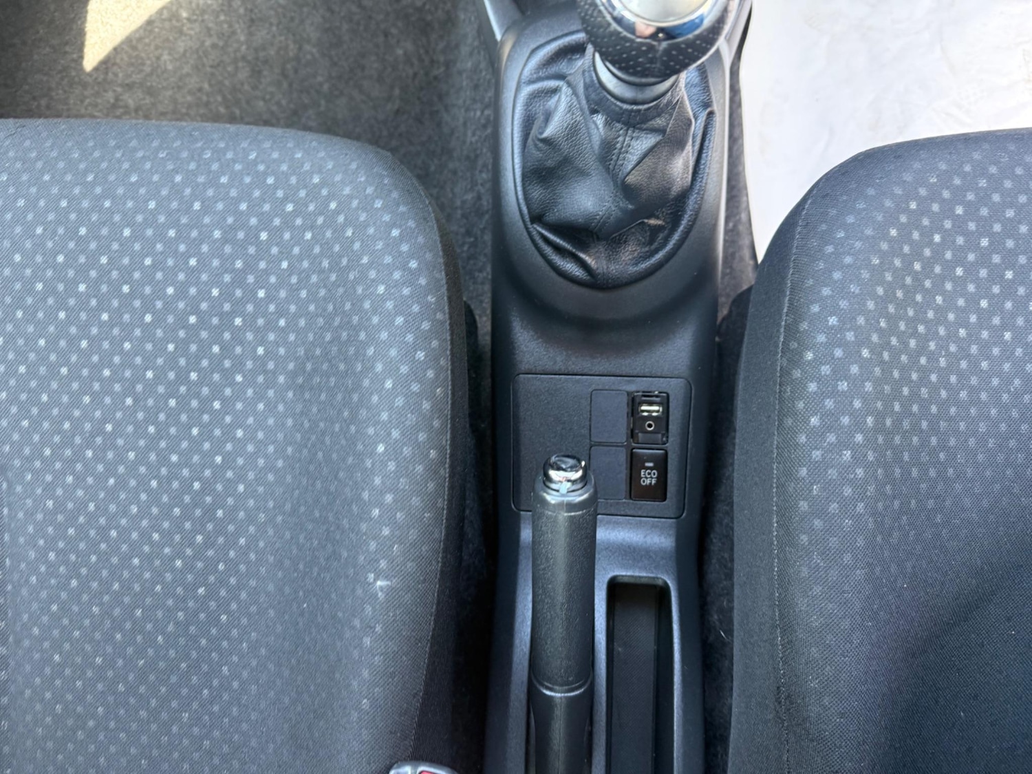 Used Toyota Yaris 2011 for sale - 76457654: Photo 22