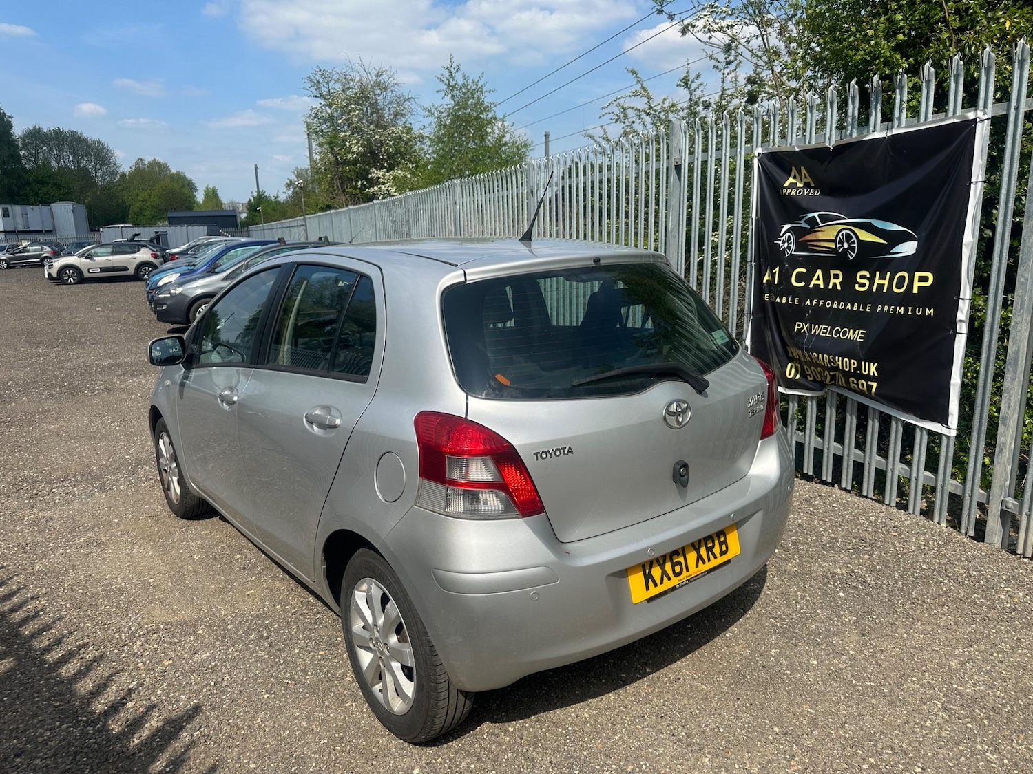 Used Toyota Yaris 2011 for sale - 76457654: Photo 6