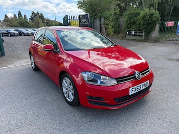 Volkswagen - Golf