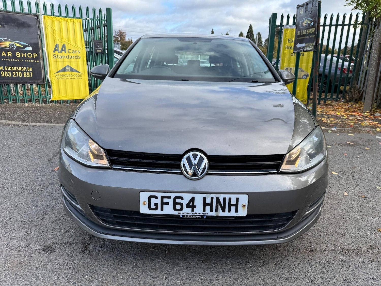 Used Volkswagen Golf 2014 for sale - 76175563: Photo 2