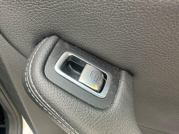 Used Mercedes-Benz C-Class 2015 for sale - 75645754: Photo 21