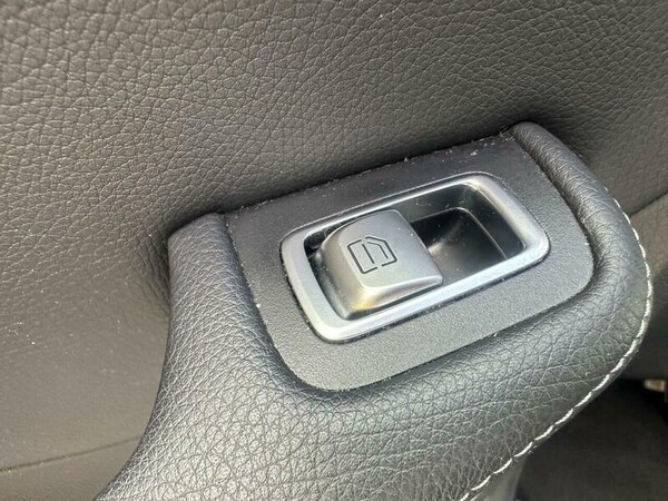 Used Mercedes-Benz C-Class 2015 for sale - 75645754: Photo 27
