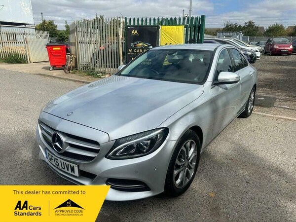 Used Mercedes-Benz C-Class 2015 for sale - 75645754: Photo 4