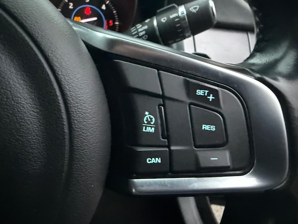 Used Jaguar XF 2015 for sale - 76284281: Photo 12