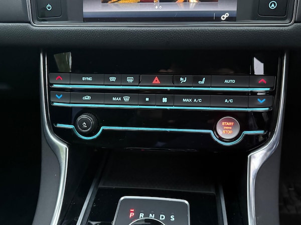 Used Jaguar XF 2015 for sale - 76284281: Photo 20