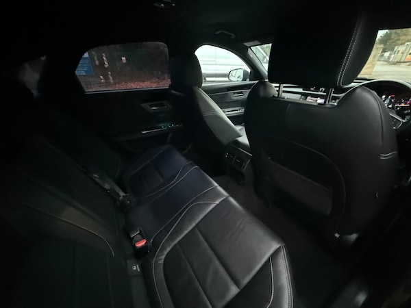 Used Jaguar XF 2015 for sale - 76284281: Photo 26