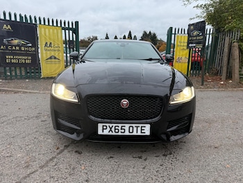 Used Jaguar XF 2015 for sale - 76284281: Photo 2