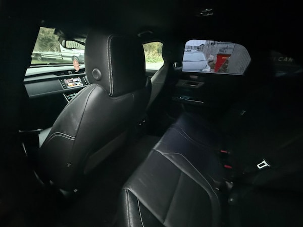 Used Jaguar XF 2015 for sale - 76284281: Photo 31