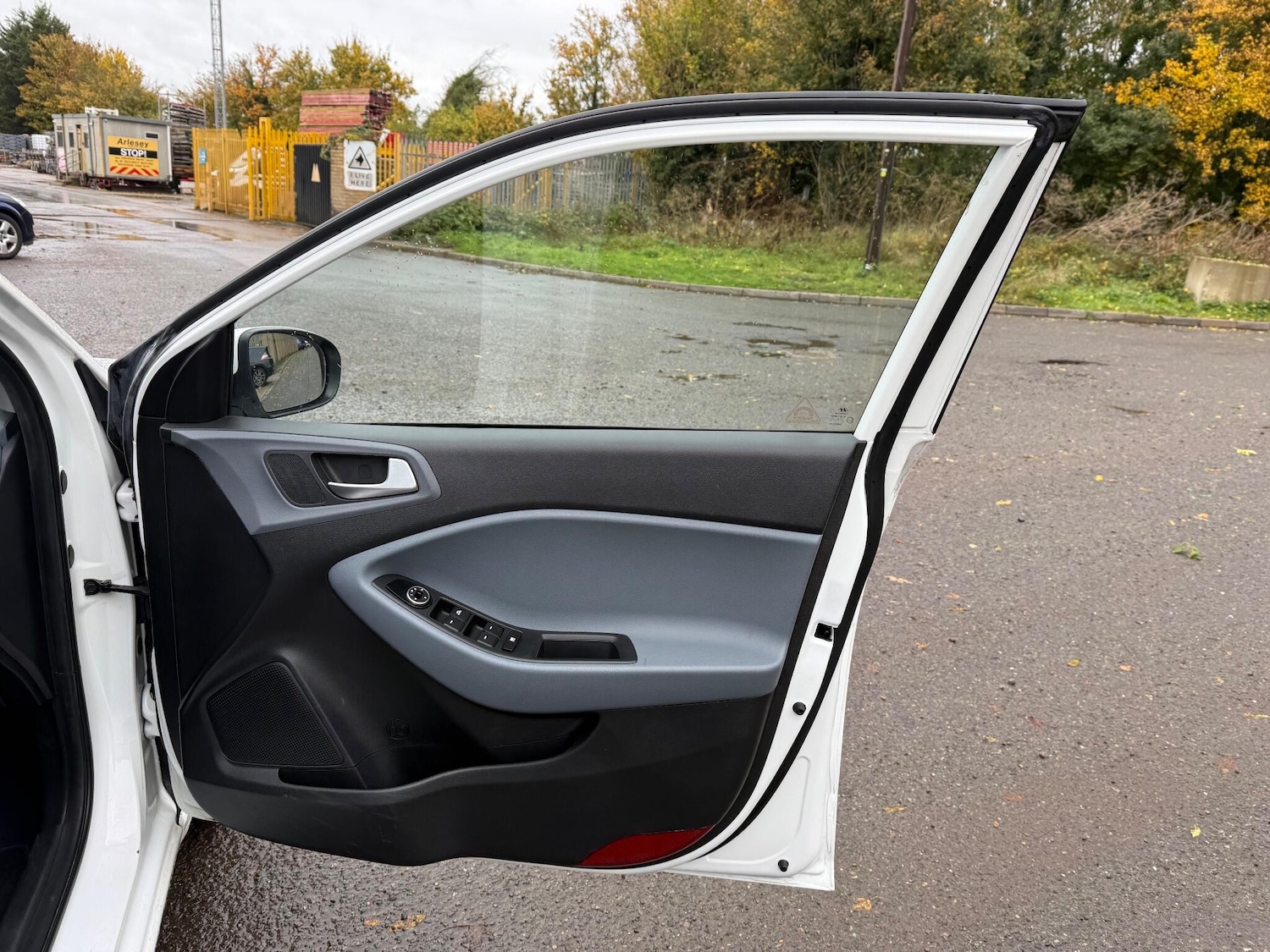 Used Hyundai i20 2016 for sale - 76361247: Photo 9