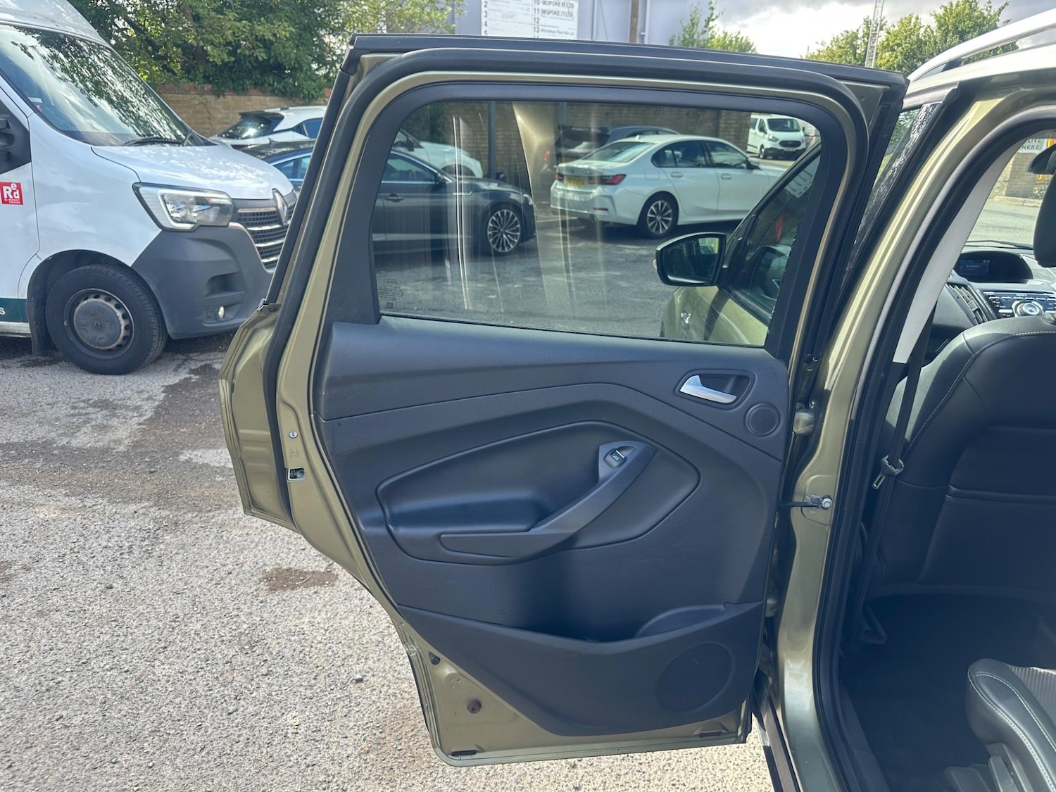 Vehicle 21