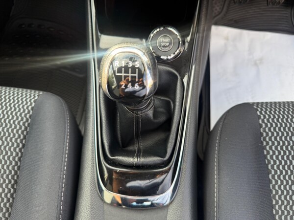 Used Nissan Pulsar 2015 for sale - 75448660: Photo 22