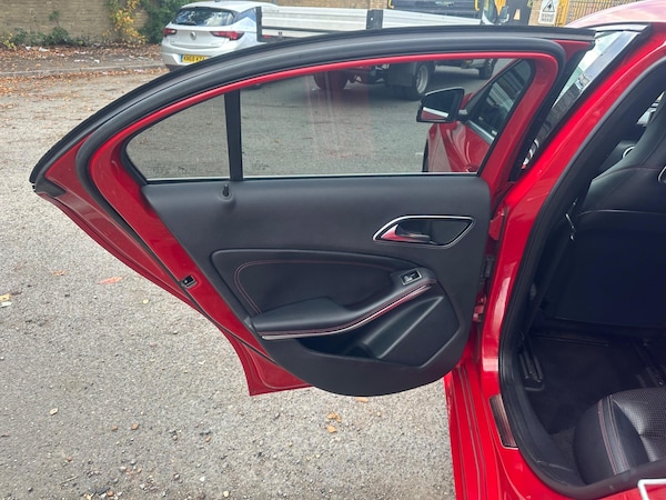 Used Mercedes-Benz A-Class 2013 for sale - 76189067: Photo 24