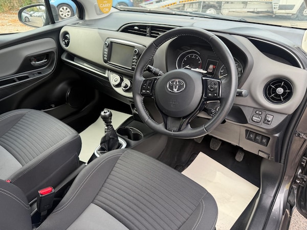 Used Toyota Yaris 2017 for sale - 76013801: Photo 11