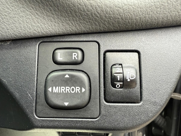 Used Toyota Yaris 2017 for sale - 76013801: Photo 15