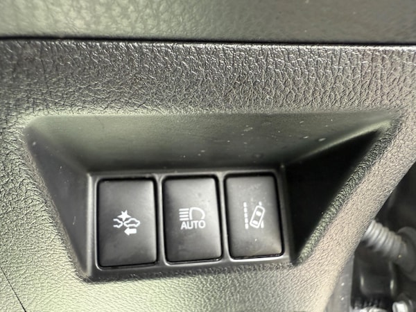 Used Toyota Yaris 2017 for sale - 76013801: Photo 16