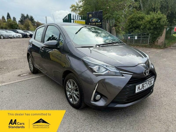 Used Toyota Yaris 2017 for sale - 76013801: Photo 1