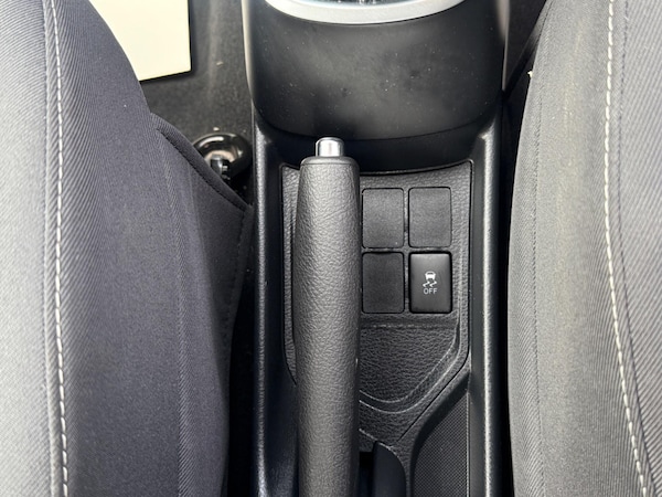 Used Toyota Yaris 2017 for sale - 76013801: Photo 27