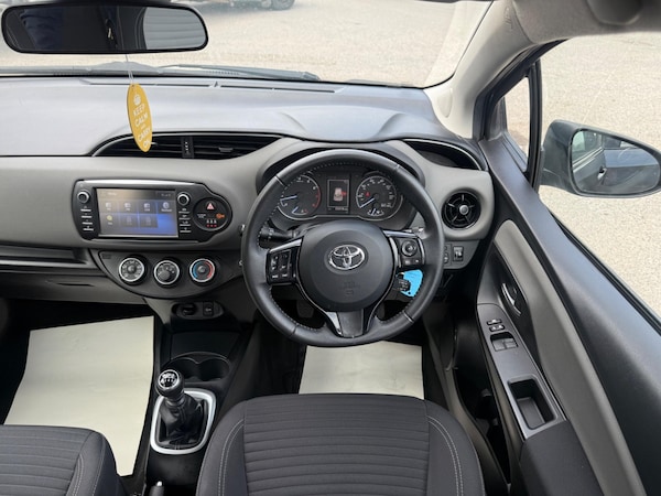 Used Toyota Yaris 2017 for sale - 76013801: Photo 31