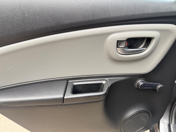 Used Toyota Yaris 2017 for sale - 76013801: Photo 40