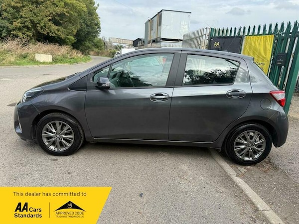 Used Toyota Yaris 2017 for sale - 76013801: Photo 5