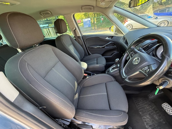 Used Vauxhall Zafira Tourer 2015 for sale - 76071924: Photo 11