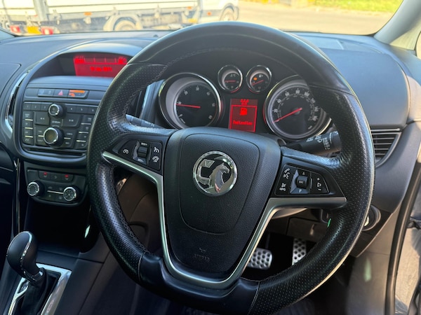 Used Vauxhall Zafira Tourer 2015 for sale - 76071924: Photo 16