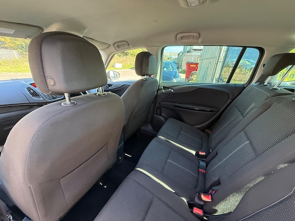Used Vauxhall Zafira Tourer 2015 for sale - 76071924: Photo 30