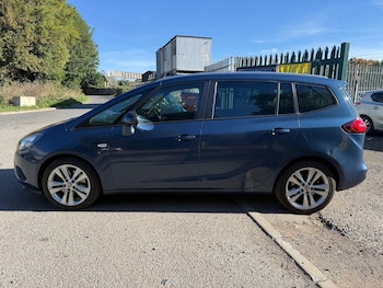 Used Vauxhall Zafira Tourer 2015 for sale - 76071924: Photo 4