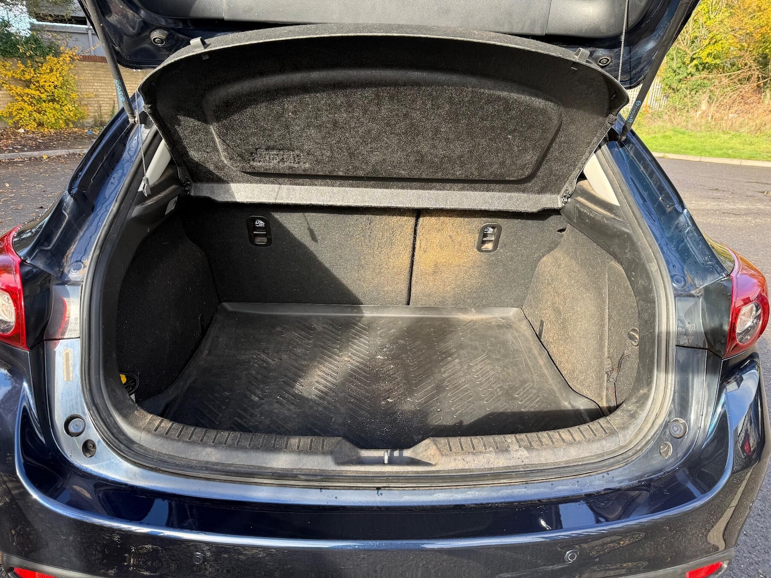 Used Mazda Mazda3 2016 for sale - 76431992: Photo 30