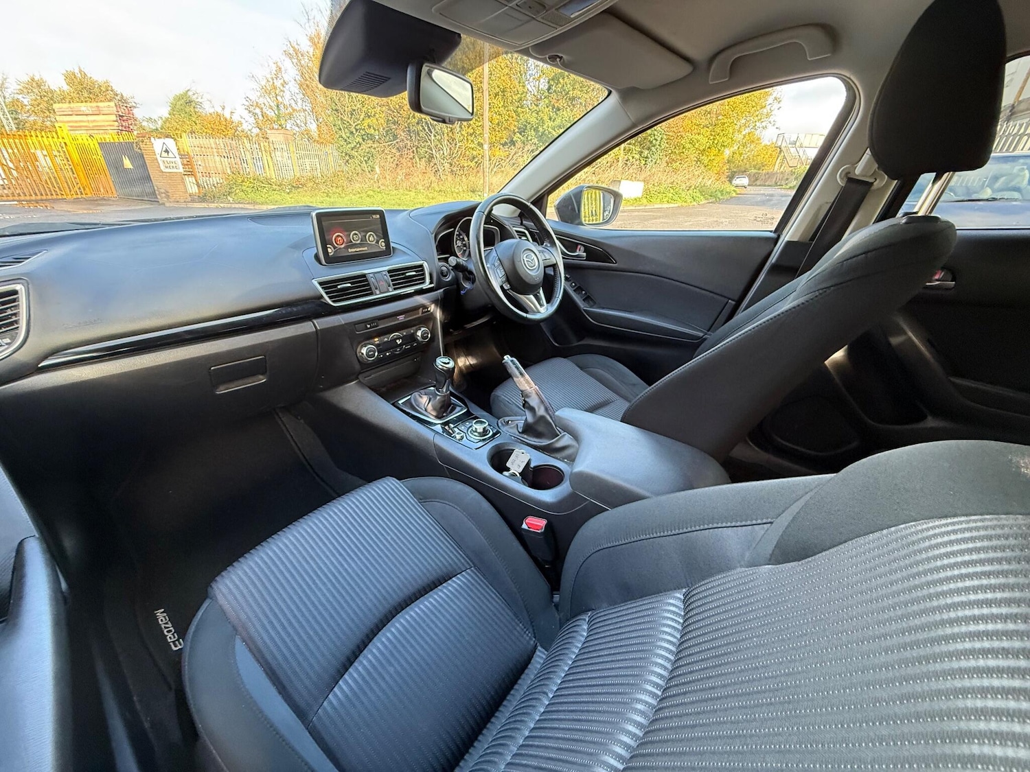 Used Mazda Mazda3 2016 for sale - 76431992: Photo 32