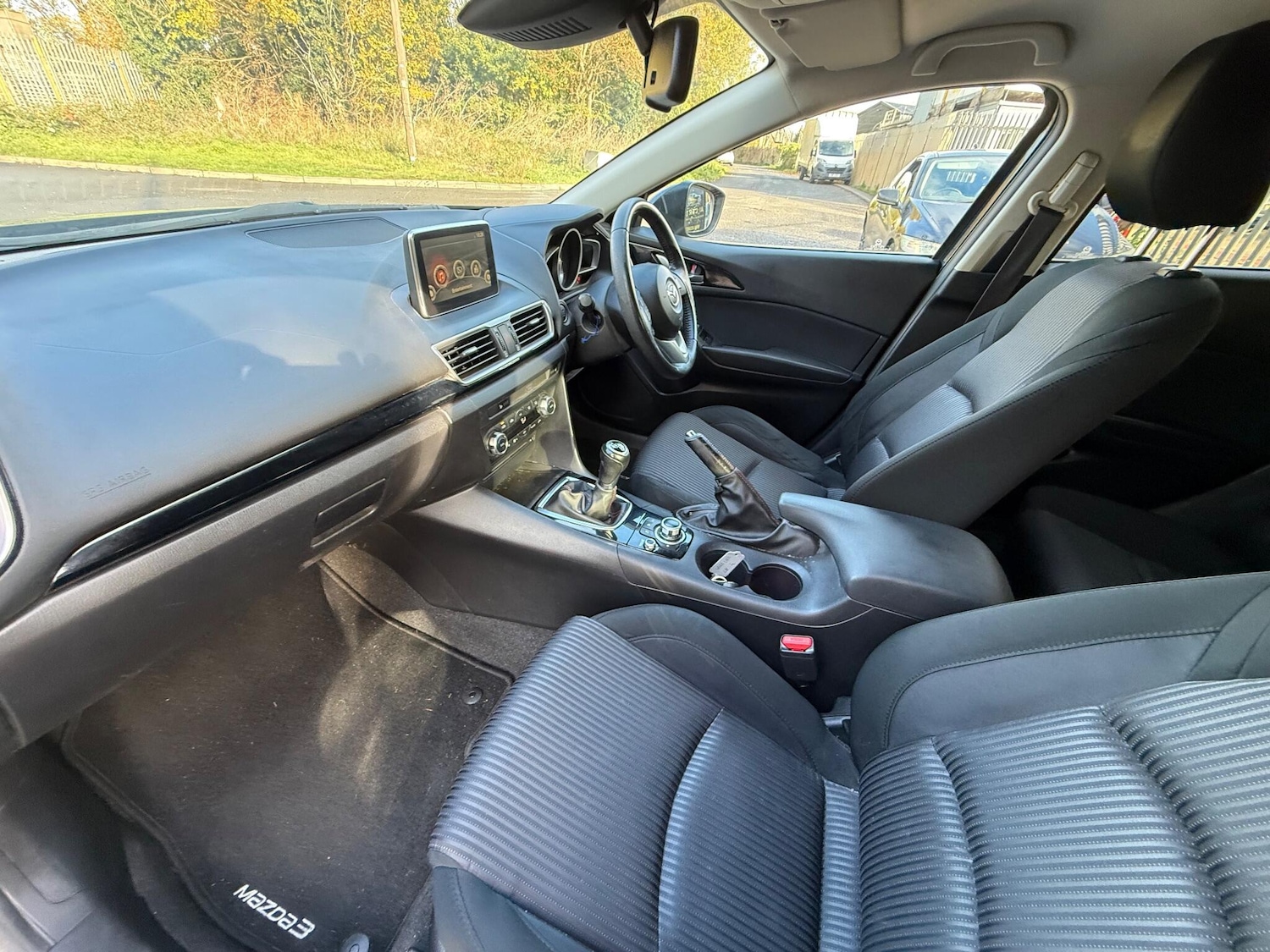 Used Mazda Mazda3 2016 for sale - 76431992: Photo 36