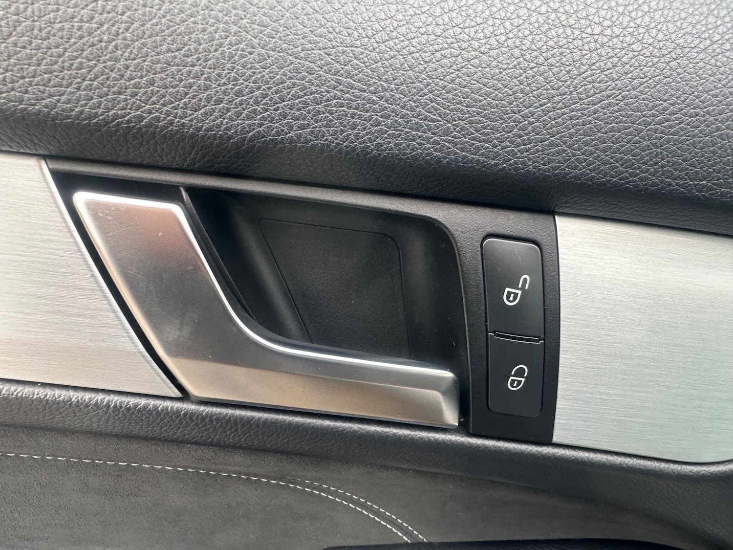 Used Mercedes-Benz C Class 2014 for sale - 76326646: Photo 23