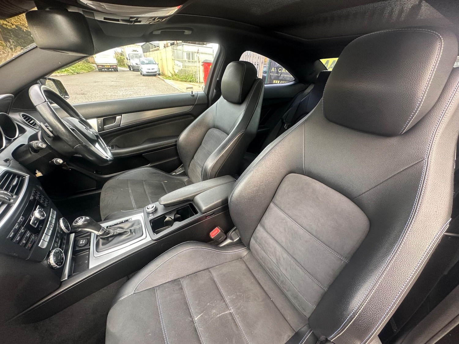 Used Mercedes-Benz C Class 2014 for sale - 76326646: Photo 27
