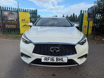 Used Infiniti Q30 2016 for sale - 75082716: Photo