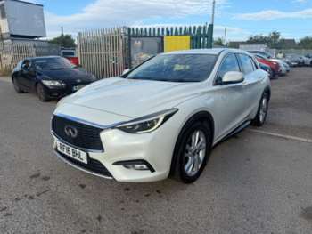 Used Infiniti Q30 2016 for sale - 75082716: Photo