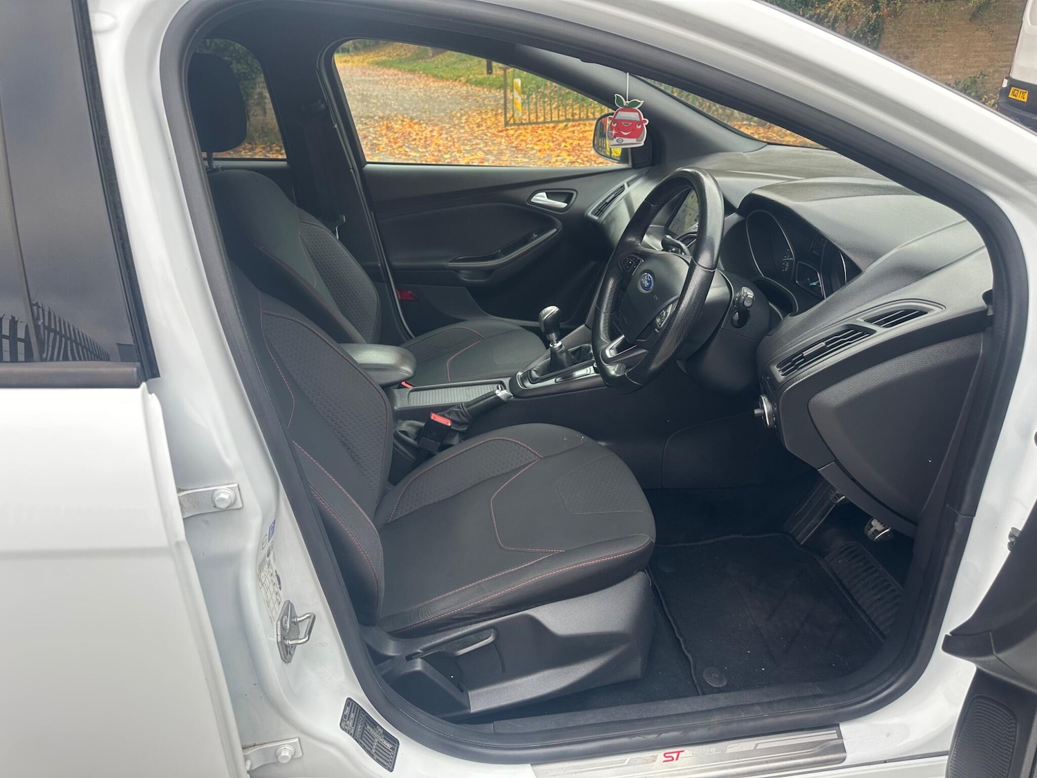 Used Ford Focus 2017 for sale - 76239765: Photo 13