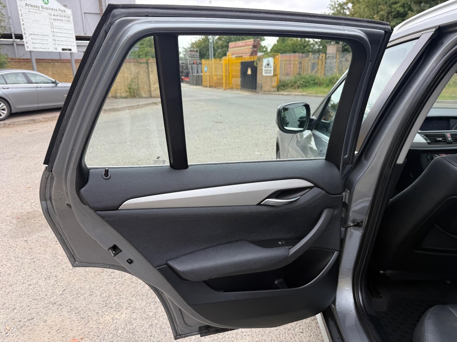 Vehicle 29