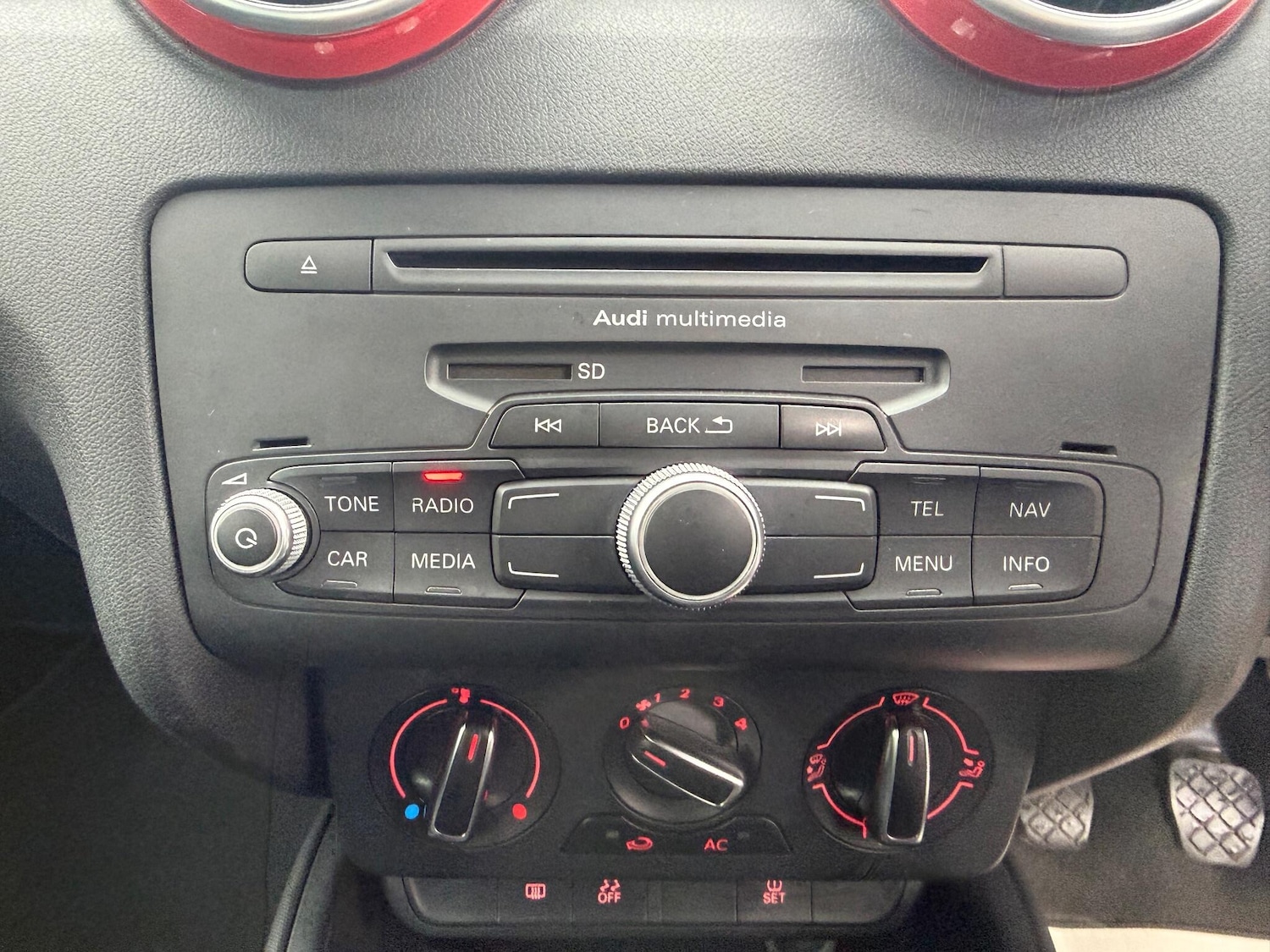 Used Audi A1 2014 for sale - 76431931: Photo 24