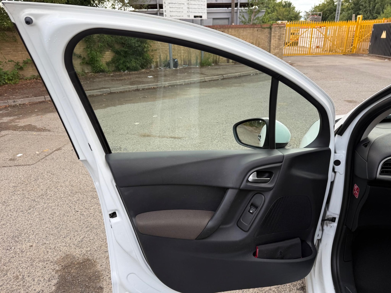 Vehicle 28