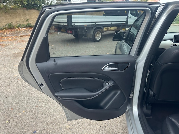 Used Mercedes-Benz B-Class 2014 for sale - 76189101: Photo 23