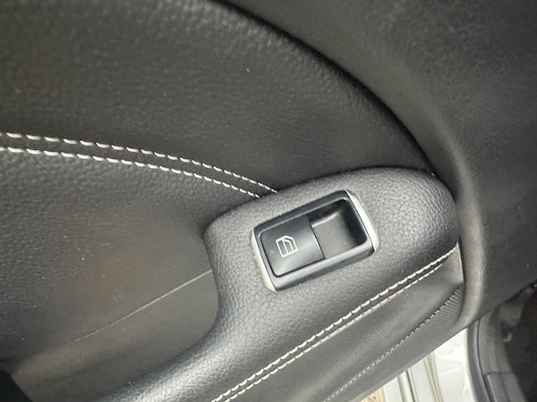Used Mercedes-Benz B-Class 2014 for sale - 76189101: Photo 24