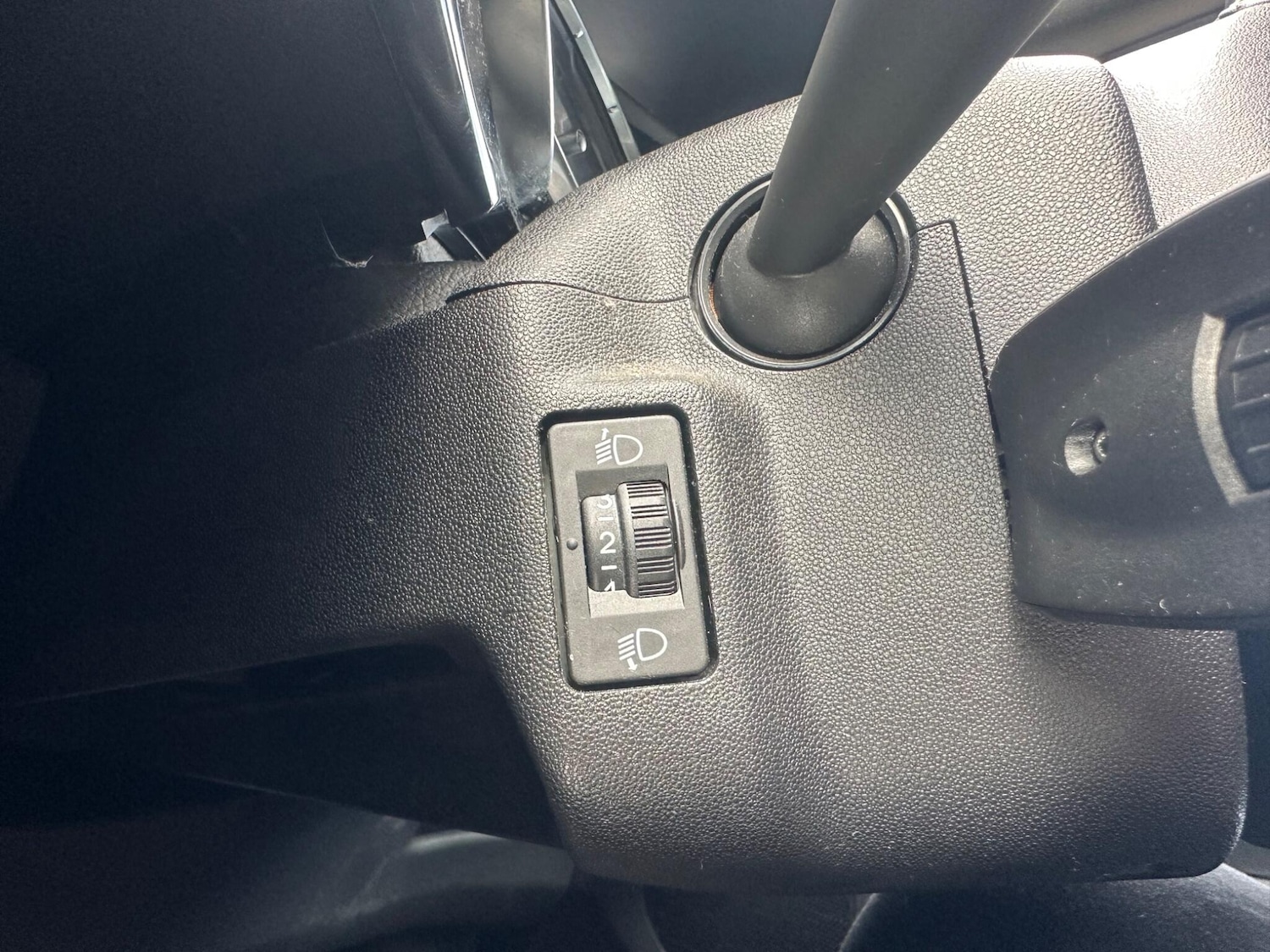 Vehicle 28