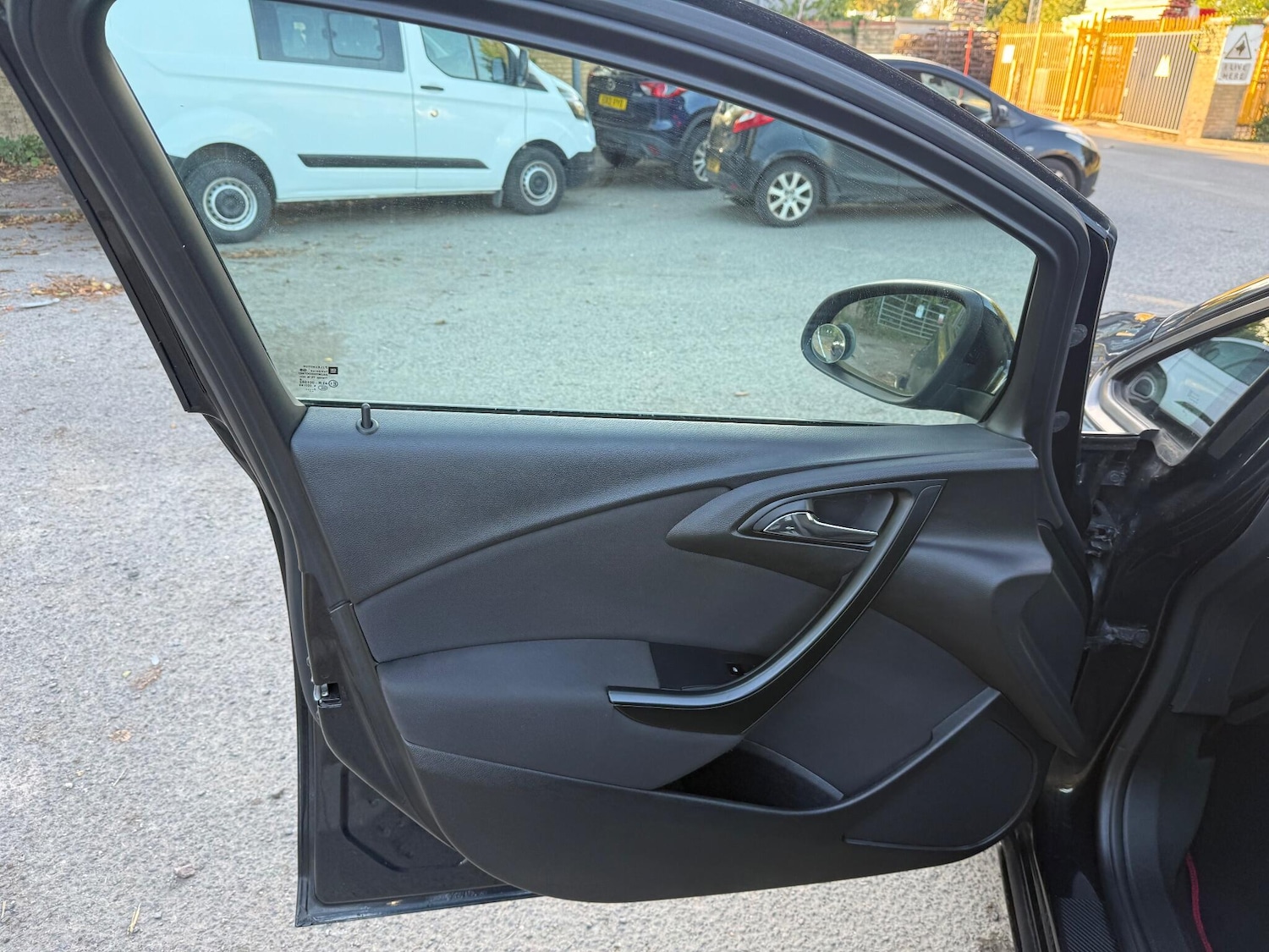 Used Vauxhall Astra 2013 for sale - 76138479: Photo 32