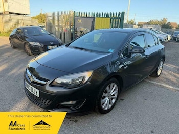 Used Vauxhall Astra 2013 for sale - 76138479: Photo 3