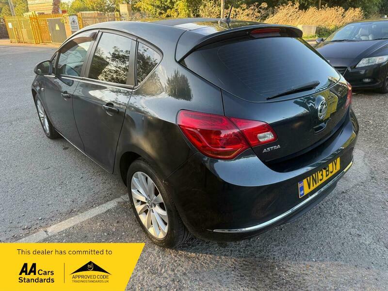 Used Vauxhall Astra 2013 for sale - 76138479: Photo 5