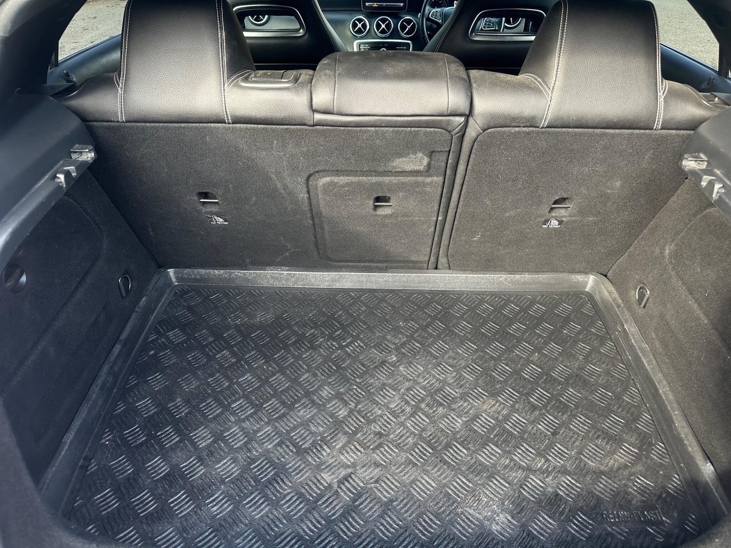 Used Mercedes-Benz A-Class 2018 for sale - 76377556: Photo 43