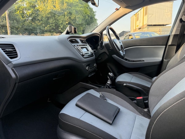 Used Hyundai i20 2015 for sale - 75564144: Photo 37